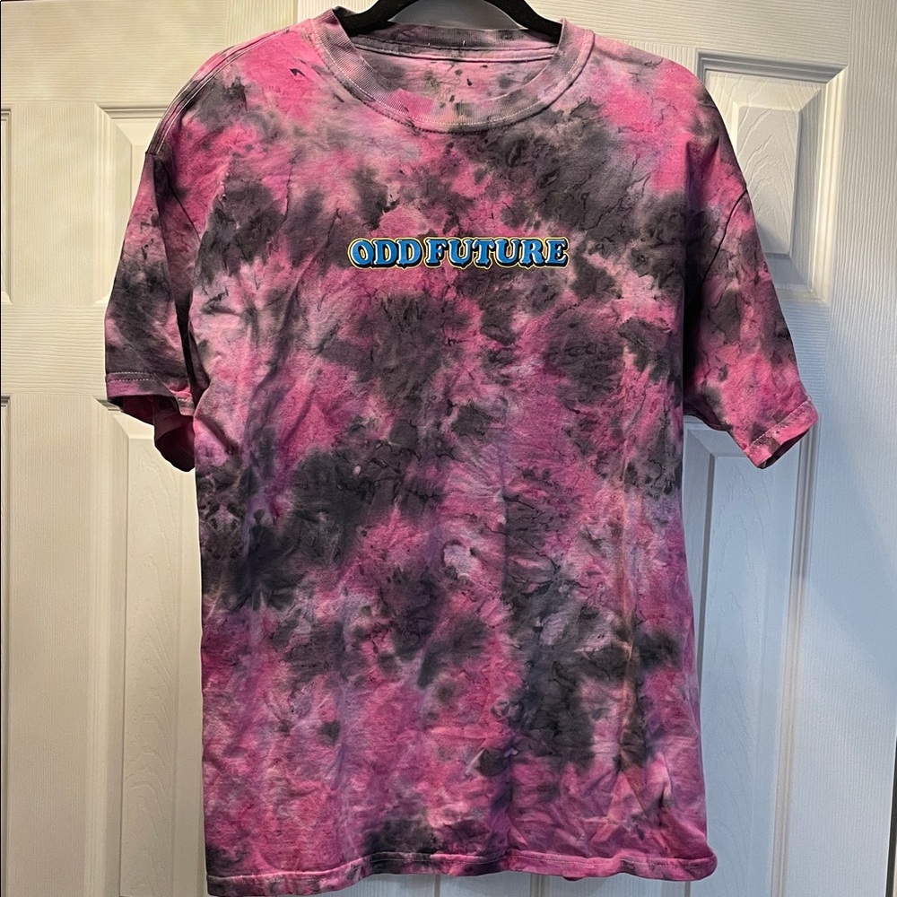 Santa Cruz Skateboards Pink and Black Tie-Dye Tee